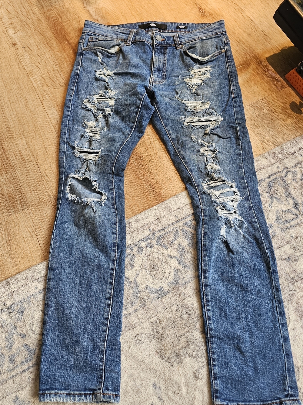 Jordan Craig Men’s Slim Distressed Blue Jeans